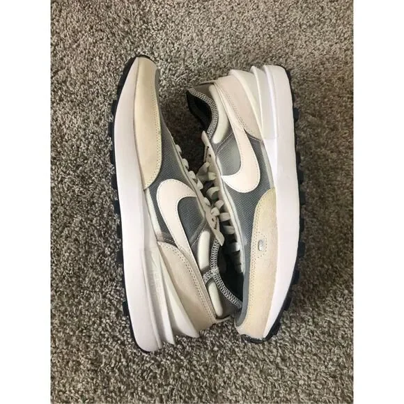 Nike Men's Waffle One Summit White Size 9